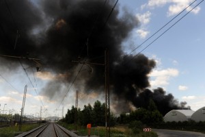Požar v mariborski Surovini še ni pojenjal