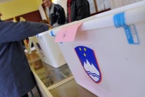 Popoln seznam novih poslancev