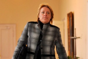Cveta Zalokar Oražem obtožuje: Miha Brejc je z grožnjami izsilil odškodnino