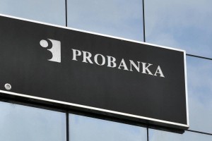 Plače upraviteljev v Probanki usklajene z Lahovnikovim zakonom