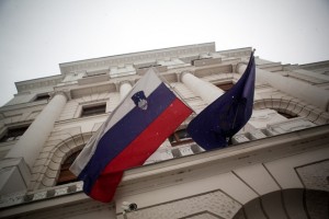 Seja vrhovnega sodišča o zadevi Patria se bo nadaljevala jutri