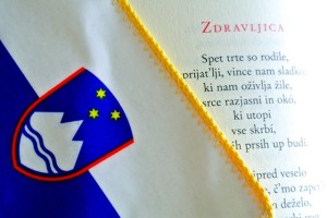 DZ bo glasoval o treh zakonskih predlogih SDS, tudi o grbu, zastavi in himni