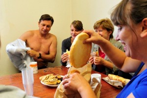 Foto: Prepoteni Pahor nabiral glasove med delavkami