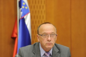 Na MNZ inšpekcijski nadzor, Gorenaku grozi interpelacija