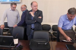Leto 2014: Pogajalsko leto za vlado in sindikate javnega sektorja