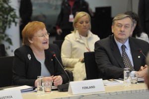 Predsednik Danilo Türk Janševo vlado povabil na svečan sprejem