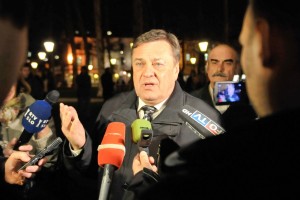 Kongresni trg pozdravil Jankovića: Zoki, lopov!