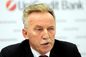Arhar: Preiskava NPU zaradi poslovanja Unicredita z delnicami Mercatorja