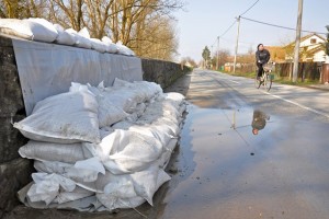 Kolpa poplavila Karlovec in povzročila ogromno gmotno škodo