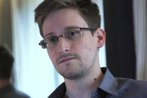 Snowden na begu pred Američani zaprosil za azil v Ekvadorju