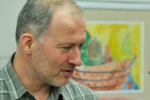 Delov urednik Ali Žerdin zavaja bralce Associated Pressa