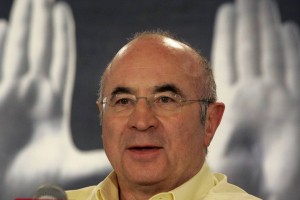 Umrl je britanski igralec Bob Hoskins