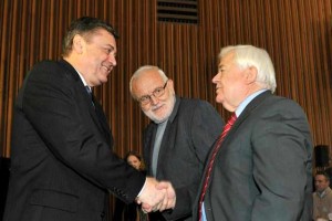 Kučan verjame v Jankovićevo poštenost, a pravi, da naj vseeno odstopi