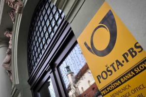 Poštna banka Slovenije zaprla račune, socialni upravičenci ostali brez denarja