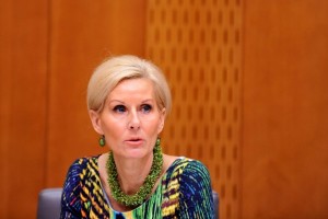 GZS: Trop Skaza bi šla po lažji poti in škodila gospodarstvu
