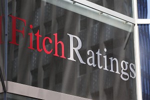 Tudi Fitch znižal bonitetno oceno Sloveniji