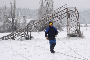 Na območju Elektra Ljubljana brez elektrike še 1200 odjemalcev, na območju Elektra Primorske še 346