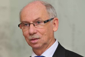 Evropski komisar Lewandowski: Slovenija je žrtev lastnega uspeha