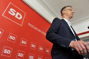Lukšič bi bil evropski poslanec; bo parlament zapustila aktualna poslanka Kleva Kekuš?