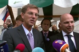 Arogantni Gregor Golobič brani vse bolj arogantnega Mira Cerarja