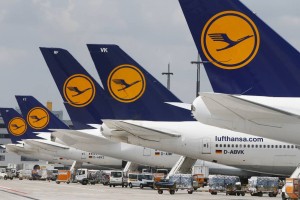 Lufthansa je podražila vozovnice za sedeže ob zasilnih izhodih