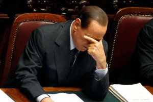 Berlusconi obsojen na štiri leta zapora, a so mu kazen takoj znižali na leto dni