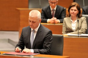 Maher na zagovoru pri Bratuškovi?