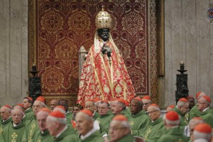 Papež nove kardinale pozval, naj se ogibajo spletkam in opravljanju