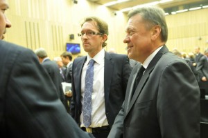 Televizije favorizirajo Jankovića in Viranta