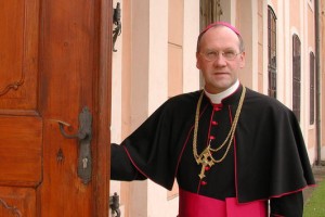 Krški škof Alois Schwarz prejel Einspielerjevo nagrado