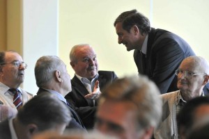 SDS: Za rušenje vlade v usodnih časih bo treba prevzeti odgovornost
