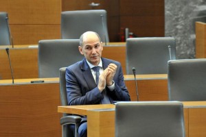 Janši ob izvolitvi čestitke OZN in iz Evrope