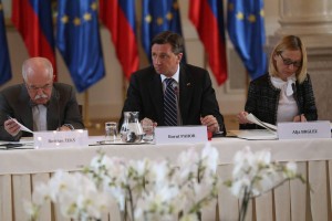 Pahorjev posvet o prihodnosti Slovenije: Evropa mora bolj prisluhniti ljudem