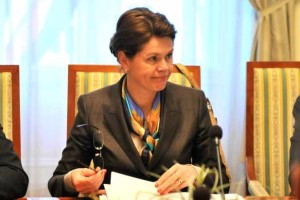 Anketa: Vlade ne podpira dobrih 64 odstotkov vprašanih