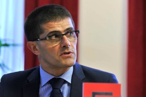 Rakovec od Zavarovalnice Triglav terja pol milijona evrov odškodnine in vrnitev na čelo družbe