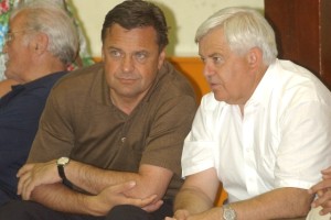Kučan je odpisal Pahorja, stavi na Jankovića