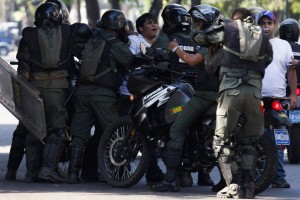 Venezuelske oblasti priznale policijsko nasilje nad demonstranti