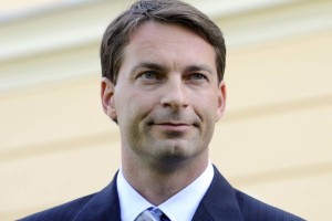 Siol.net: Sova pred volitvami 2011 zbirala podatke o osebah iz političnega življenja