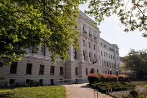 Delo: V sodstvu začeli odpuščati