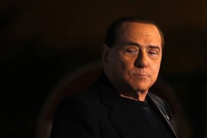 Je Silvio doma? Pri Berlusconiju sredi noči pozvonili policisti