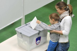 Volilna udeležba do 16. ure 35,58-odstotna
