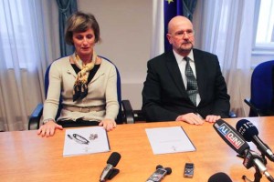 Podpredsednica VS Betettova je funkcijo izkoristila v korist zasebnemu zavodu Kresalove