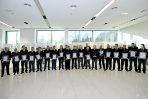 Junak Slovenije 2013 je policist Andrej Kovač, ki je iz ledene Drave rešil žensko