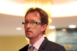 Virant za sredo razpisal začetek zbiranja podpisov za referendum
