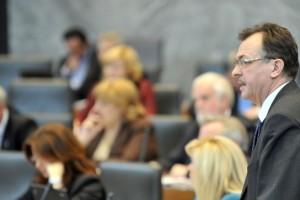 Komisija DZ prestavila odločanje o kandidatih za nadzornike holdinga
