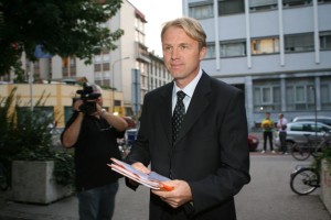 Komisija o Golobiču in Ultri se ukvarja sama s seboj