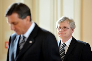 Štefanec naj bi izbirno komisijo prepričal v pogovoru
