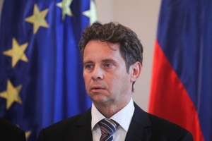 Tudi predsednik računskega sodišča bo upravičen do storitev protokola