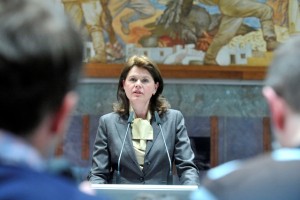 DZ: Bratuškova in ministri se predstavijo