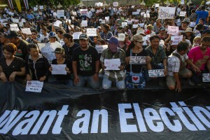 Tajska hunta svari pred udeležbo na protestih